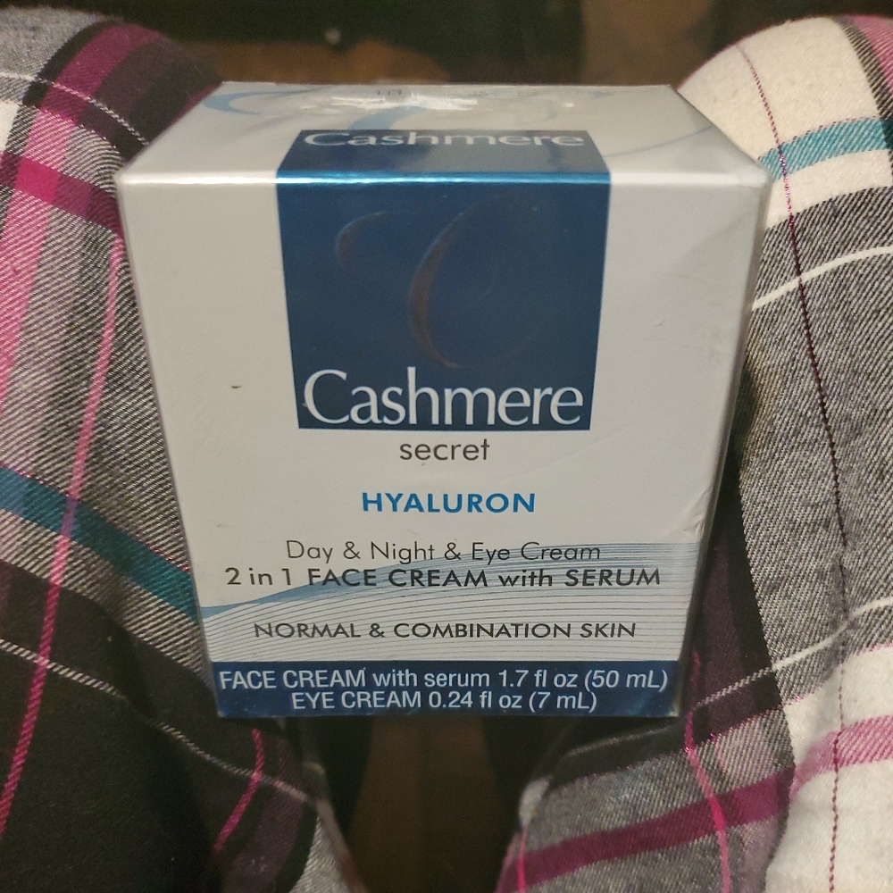 Cashmere secret face cream with under eye cream